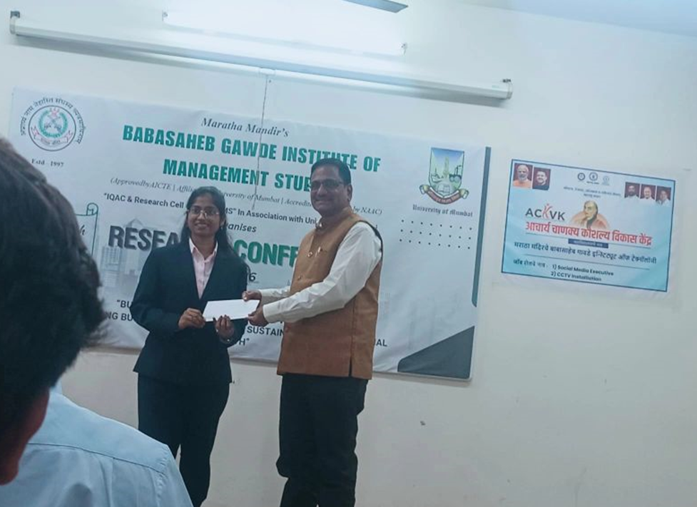 Varsha Gupta Secures Second Prize at the Research Conference 2025–26